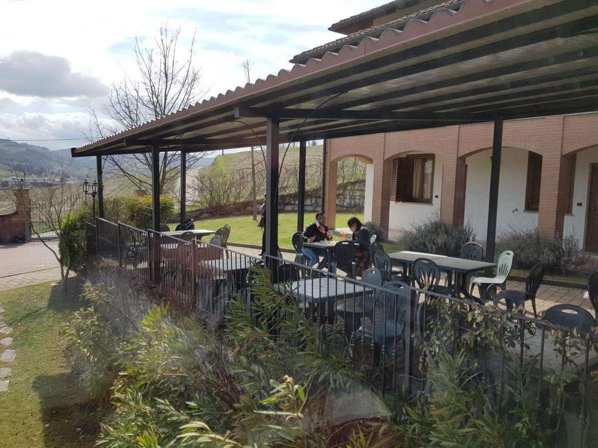 Agriturismo Le Due Cascine San Marzano Oliveto Extérieur photo